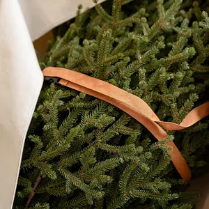 600D Oxford beige Christmas tree storage bag with green pine branches and buckle straps