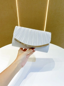 Elegant Pleated Satin Evening Clutch Bag For Women Wedding Banquet Envelope Handbag With Metal Trim Chain Strap