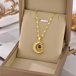 Titanium Steel Moon Projection Necklace I Love You 100 Languages Pendant Rhinestone Clavicle Chain For Women Jewelry Gift