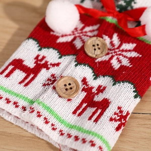 Nordic knitted wine bottle cover with elk and snowflake patterns for Christmas decor