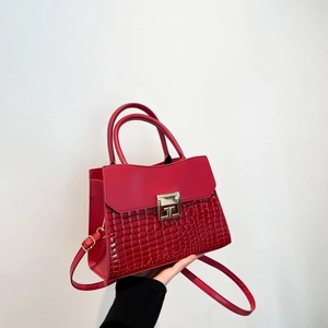 Red crocodile pattern PU leather handbag with gold square buckle and shoulder strap