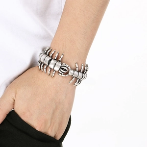 Bracciale millepiedi in argento vintage da uomo vista dettaglio