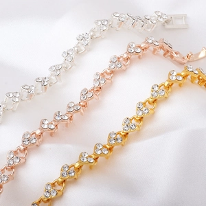 Bracelets élégants en forme de cœur avec strass en argent, or et or rose