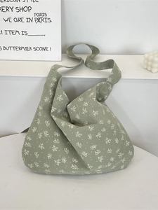 Green floral canvas tote bag with wide strap, high capacity casual crossbody bag for women