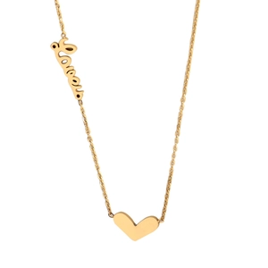 Collana in acciaio al titanio dorato con scritta Lover e ciondolo a cuore su bianco