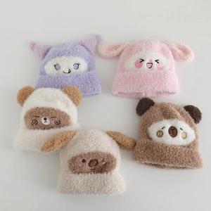 Fünf weiche Plüschstrickmützen mit süßen 3D-Tierohren und Cartoon-Stickerei im Set