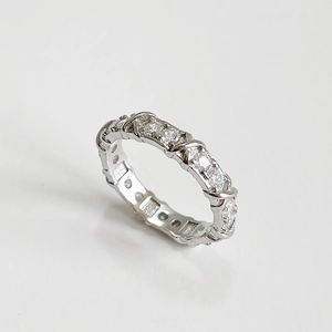 925 silver cross ring with full round stones and rhythmic X-shaped metal patterns