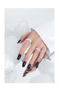 Detail of S925 sterling silver rings with square zircon stone and twisted texture band