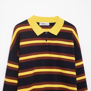 Gestreiftes Langarm-Strick-Polohemd mit gelbem Kragen und amerikanischem Retro-Design