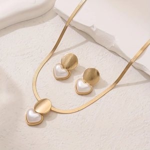 Elegant gold heart pearl jewelry set with flat snake chain necklace and stud earrings