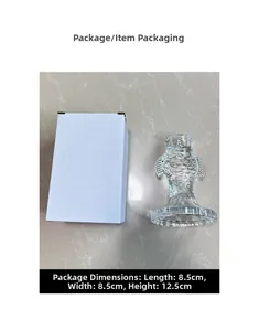Detailansicht des fischförmigen Glaskerzenhalters mit Schuppenstruktur und Verpackung