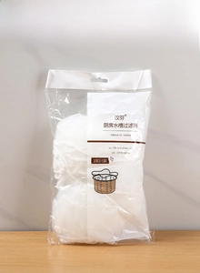 Detail of 100pcs kitchen sink filter mesh bags in clear hanging plastic packaging