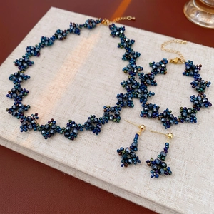 Exquisite beaded rhombus flower jewelry set with necklace bracelet and earrings in gold