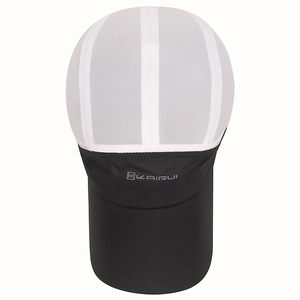 Unisex sports sun hat with breathable mesh panels and quick-dry color-block fabric