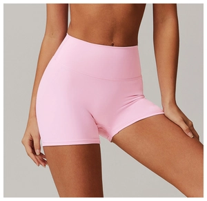 Détail du short de yoga rose à taille haute montrant le tissu et les coutures