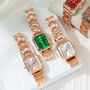 Montre quartz carrée pour femme avec bracelet or rose disponible en cinq couleurs