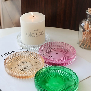 Piatti per candele nordici in vetro a coste, colori trasparente, ambra, rosa e verde