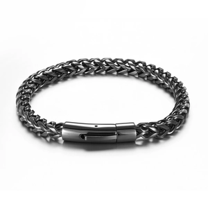 Pulsera de hombre en acero de titanio negro con cadena de quilla y cierre de muelle