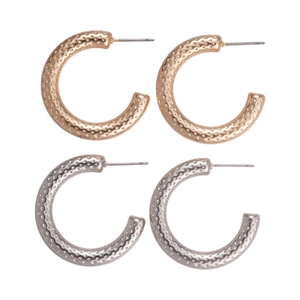 Minimalist C-shaped geometric hoop earrings with textured finish in gold and silver