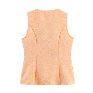 Vue arrière d'un gilet sans manches en tweed ajusté avec coutures princesse en pêche