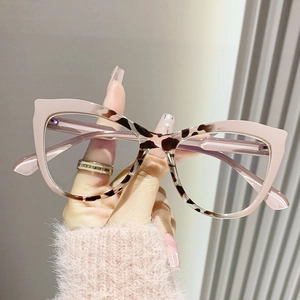 Chic cat eye blue light blocking glasses with pink and tortoiseshell patchwork frame