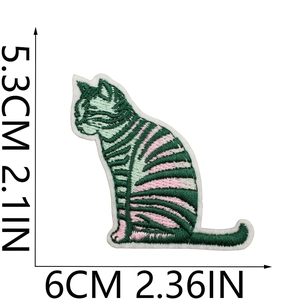 Detailed size specifications for the green cat embroidered fairy patch with dimensions