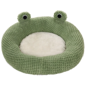 Schattig groen kikkerhuisdierbed met zacht wit kussen voor kleine honden en katten