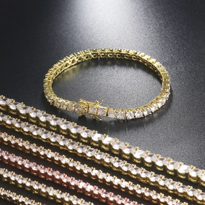Bracciale Tennis Rame Zirconia Iced Out Stile Hip Hop Gioielli Di Lusso Scintillanti Per Donne E Uomini Placcato Oro