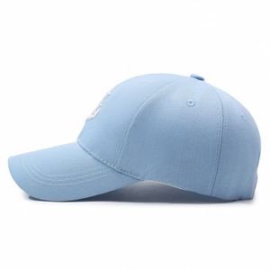 Casquette de baseball bleu clair avec broderie ancre blanche et texture sergé de coton