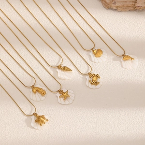 Ocean Style Stainless Steel Necklace With Gold Plated Shell Pendant Sea Turtle Seahorse Starfish Jewelry For Women Beach