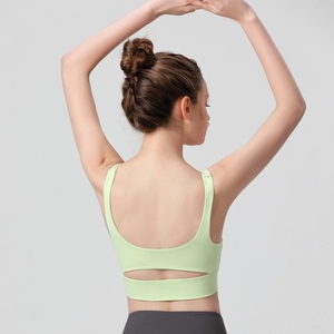 Soutien-gorge de sport vert clair à maintien élevé avec dos en U pour yoga et fitness