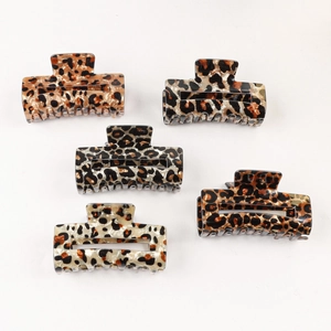 Lot de 5 pinces à cheveux rectangulaires imprimé léopard aux tons marron et écaille variés