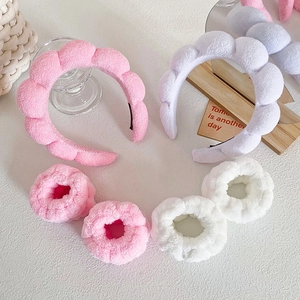 Plush twisted sponge headband and wristband set for face washing in pastel colors
