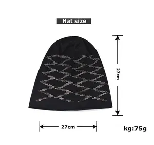 Size chart showing dimensions of 27x27cm and 75g weight for rhinestone knit beanie