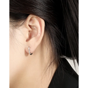 Minimalist S925 sterling silver geometric U-shaped hoop earrings with textured finish