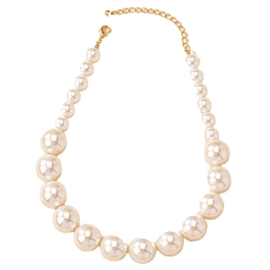 Gradient off-white pearl necklace with golden adjustable lobster clasp on white background