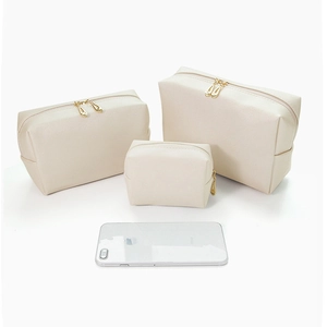 Set da 3 pezzi di borse per trucco impermeabili in pelle PU bianco crema in misure
