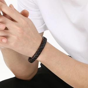 Men's braided microfiber leather bracelet with black and brown patterns and magnetic clasp