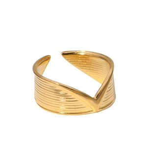 Minimalist V-shaped gold titanium steel open ring with horizontal striped texture surface