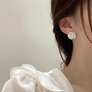 French vintage style camellia stud earrings with creamy white petals and center pearl
