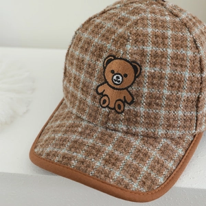 Casquette de baseball en tweed à carreaux marron pour enfants avec broderie d'ours