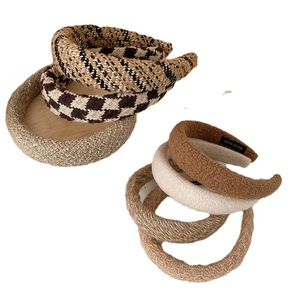 Set of six chunky knitted and checkered headbands in beige and brown fall colors