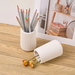Minimalist white striped resin mold for DIY cylindrical vase and desktop pencil holder