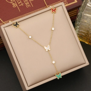 Collier en Y doré en acier inoxydable avec papillons colorés et touches de cristal
