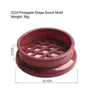 Vista macro dello stampo per ciambelle ananas con dimensioni 10,3 cm e peso di 36 g