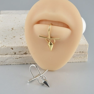 Gold and silver U-shaped non-piercing lip rings with sharp cone pendants for women