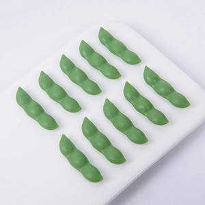 Realistic PVC mini edamame pea pod models for DIY accessories and food decoration
