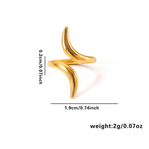 Detailed size specifications of the golden crescent moon titanium steel open ring