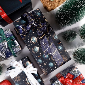 Papier kraft imperméable premium et rubans pour emballages de cadeaux de Noël festifs