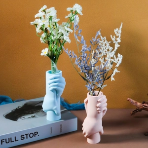 Silikonform für DIY-Blumenvase im Hand-Design für kreative Wohndekoration und Gips